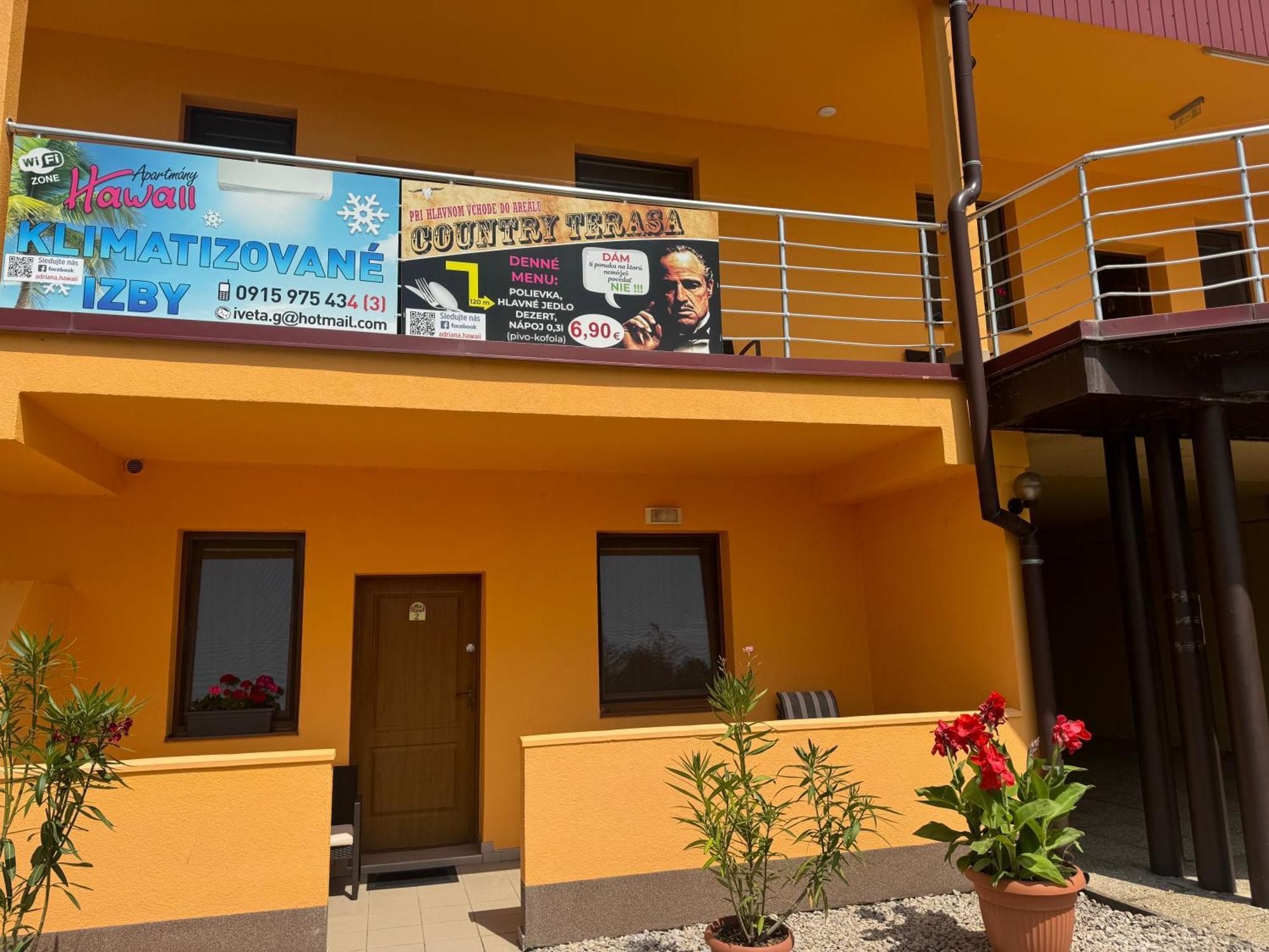 Apartmány Hawaii Patince Exterior foto